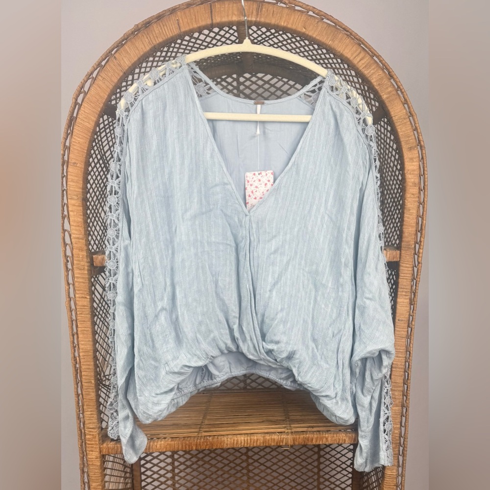 Free People Runaway Crochet Blouse Sky Blue M NWT Boho Cropped - Picture 9 of 11